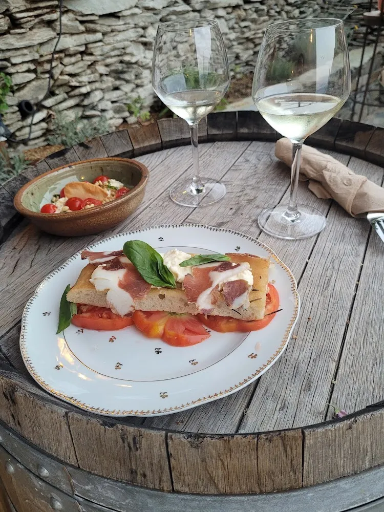 Focaccia Avec Stracciatella Et Coppa